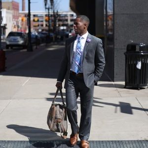 Meet your Posher, Malcolm